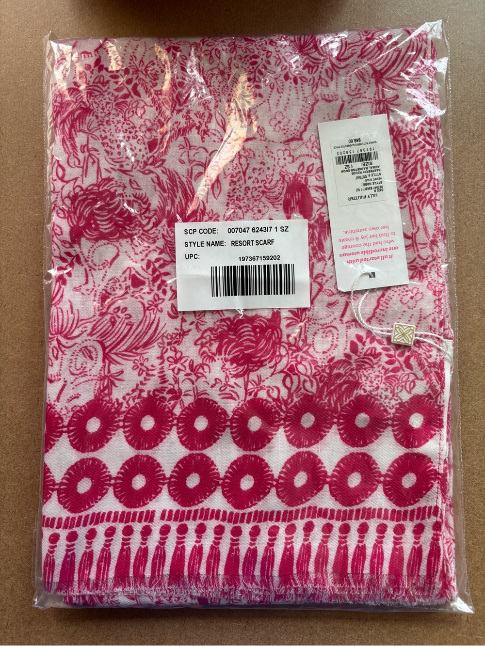Lilly Pulitzer Resort Scarf in Pink and White